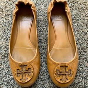 Women’s Tory Burch tan ballet flats size 8